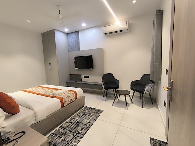 クオテル コンフォート ヴィアー パレス グリーン パーク