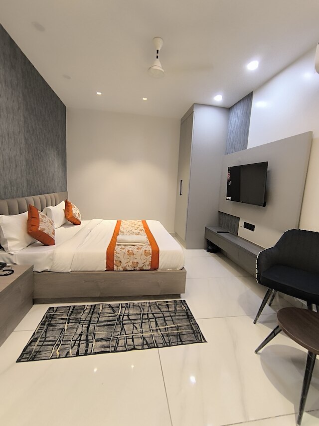 クオテル コンフォート ヴィアー パレス グリーン パーク