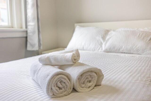 セレニティ バイ ザ フォールズ モダン 2ベッドルーム ハイダウェイ