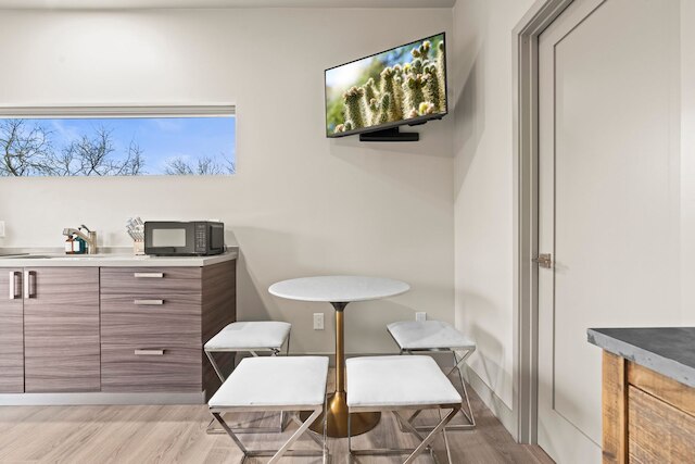 ニュー ムーンダンス プライベート スタジオ カセドラル ロック ハイキング