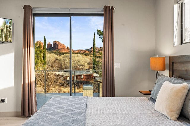 ニュー ムーンダンス レッド ロック リトリート エピック ビューズ