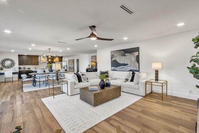 ニュー ザ ウェントワース ラックス リトリート プール スパ