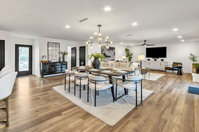 ニュー ザ ウェントワース ラックス リトリート プール スパ