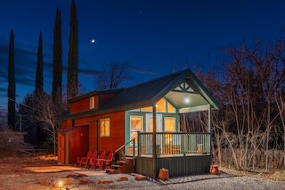 ニュー ムーンダンス マジェスティック ミニ キャビン カセドラル ロック