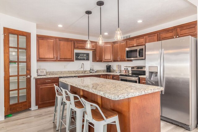 SW モダン リトリート 2 マスターズ プール ホットタブ ファイアピット