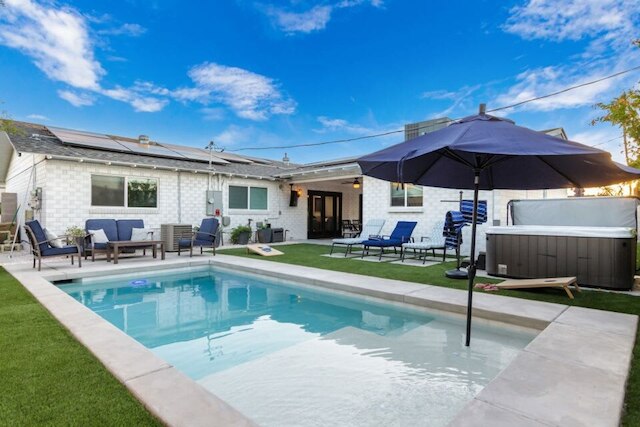 ザ クラウン アズール 2 マスターズ ニュー プール スパ オフィス