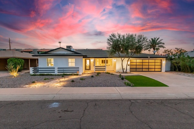 オチェンタ モダン リトリート ヒーテッド プール スパ パット グリーン ジム