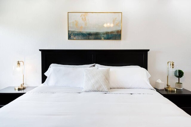 ウォーク トゥ オールド タウン プール ビュー ファッション スクエア