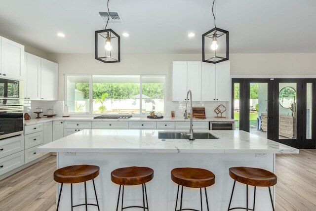 モダン アーケイディア エステート ヒーテッド プール バイクス シェフ キッチン