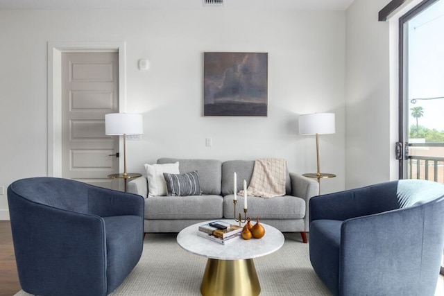 ラックス ペントハウス オールド タウン ウォーカブル ジム マウンテン ビューズ