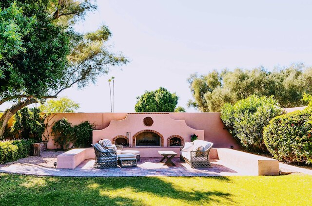 ヒストリック デザート ローズ エステート プール サウナ スリープス 12