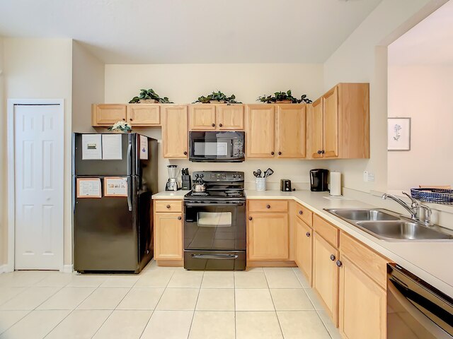 スペーシャス リーガル オークス タウンホーム バイ ディズニー