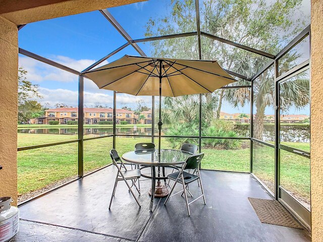 ファミリー ゲッタウェイ 4ベッドルーム タウンホーム バイ オールドタウン