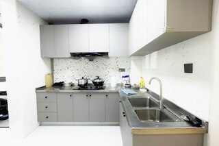 Shanghai Hills&Chuanyu Inn 29-102