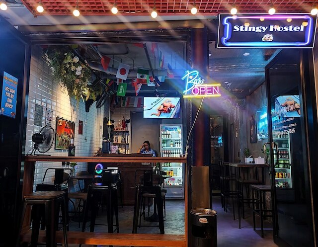 スティンジー ホステル