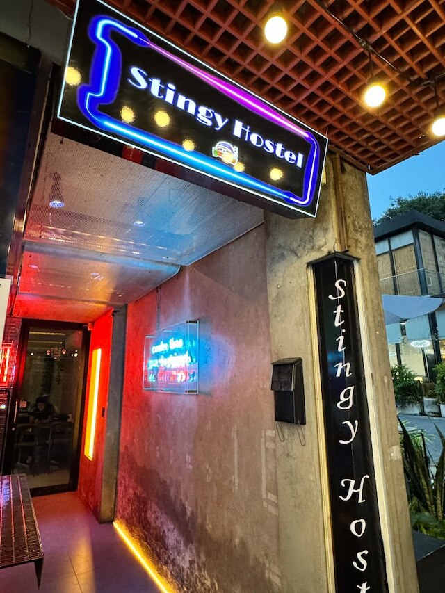 スティンジー ホステル