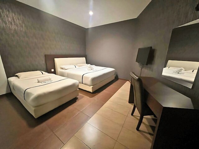 シーズ ホテル チェラス プルマイスリ