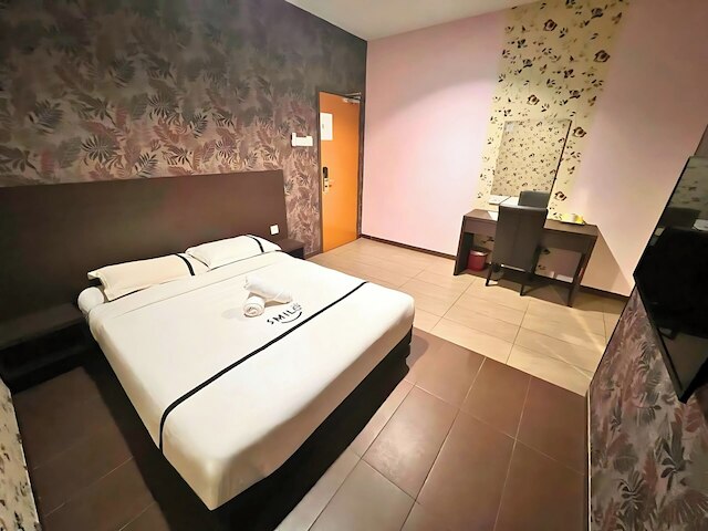 シーズ ホテル チェラス プルマイスリ