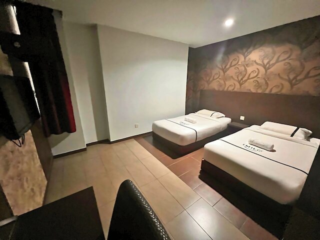 シーズ ホテル チェラス プルマイスリ