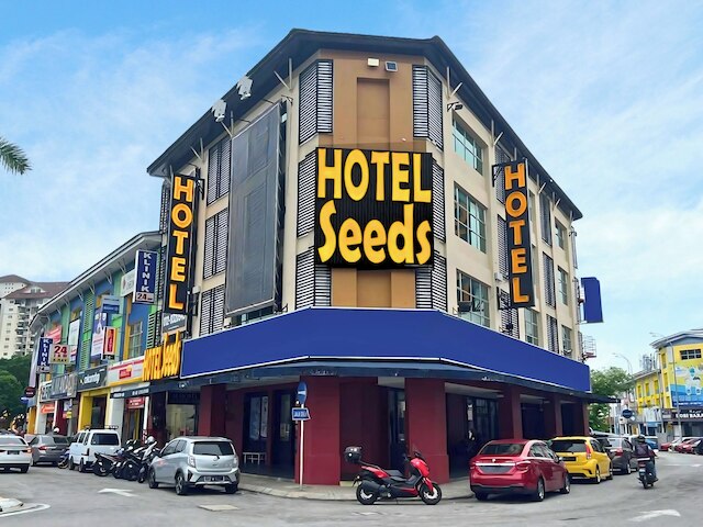 シーズ ホテル チェラス プルマイスリ