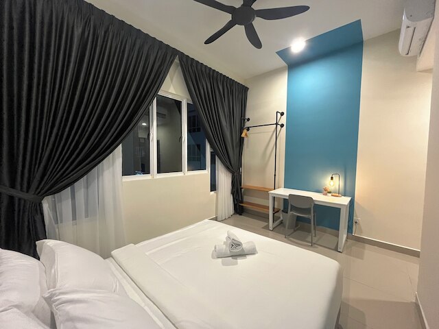 アンバー コーブ メラカ バイ マンハッタン グループ