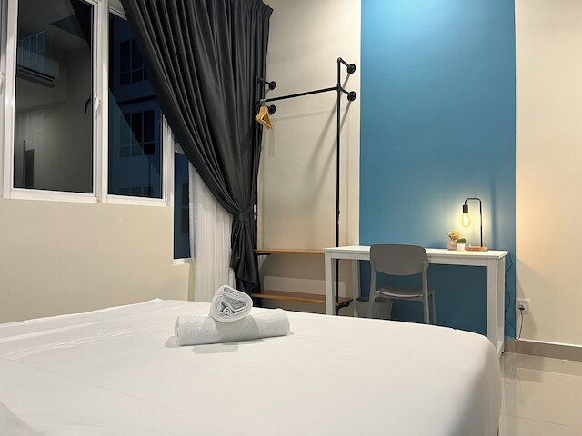 アンバー コーブ メラカ バイ マンハッタン グループ