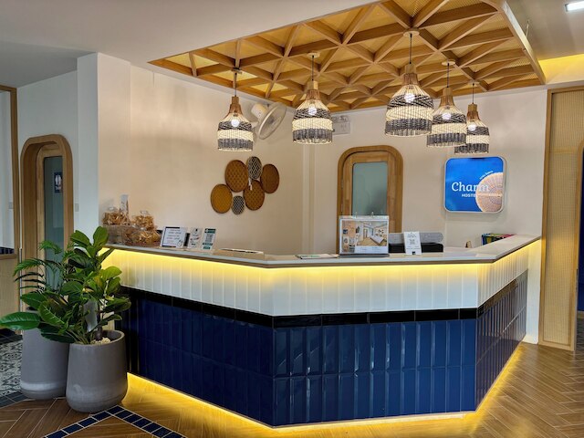 チャーム ホステル アット プラトゥムナック