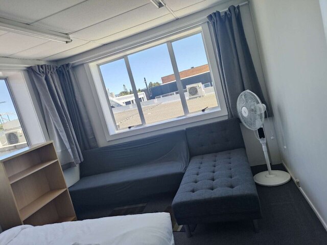 1 ダブル 1 シングル 2 ソファベッド スイート 2