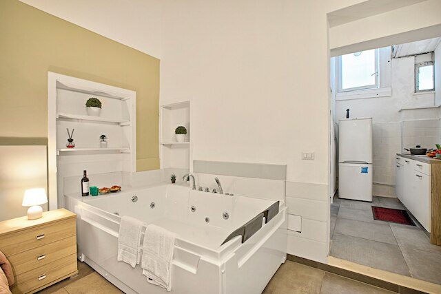 ディモーラ サヴォイア ウィズ ジャクジー バーリ