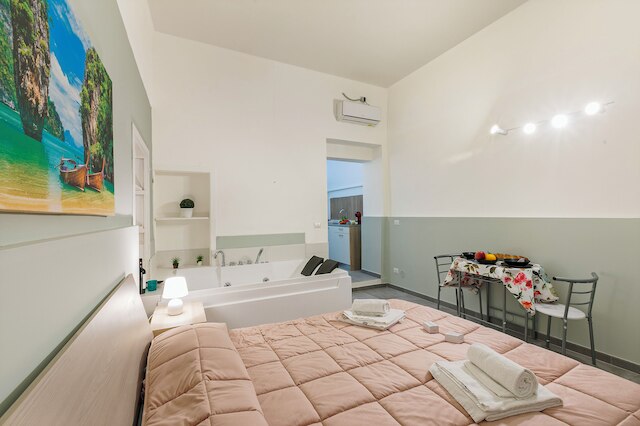 ディモーラ サヴォイア ウィズ ジャクジー バーリ