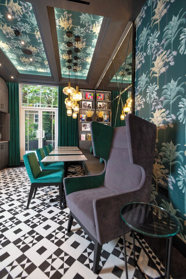 ブリット ホテルズ アールズ コート