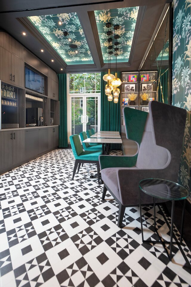 ブリット ホテルズ アールズ コート