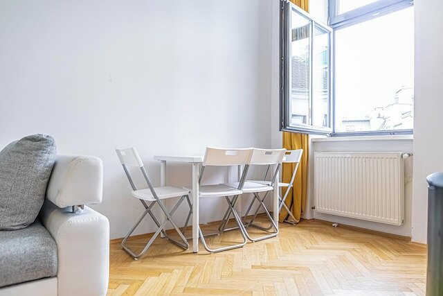 コージールーム ニア U6 ドレスデナー サブウェイライン