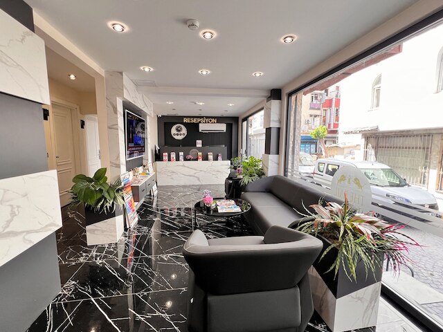 ザ ベイル ホテル