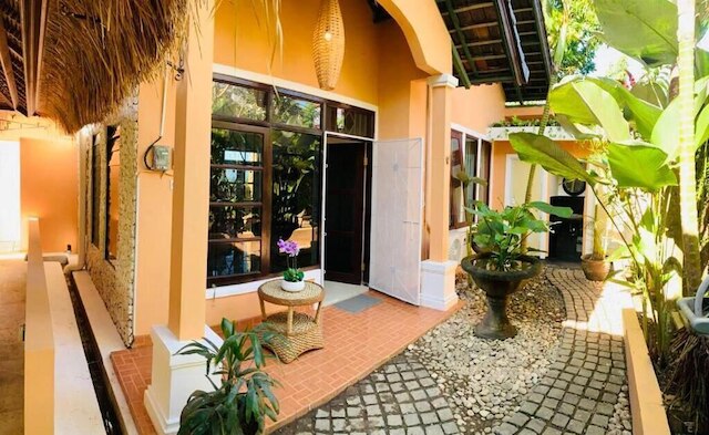 ギリズ ヴィラ ジンバラン