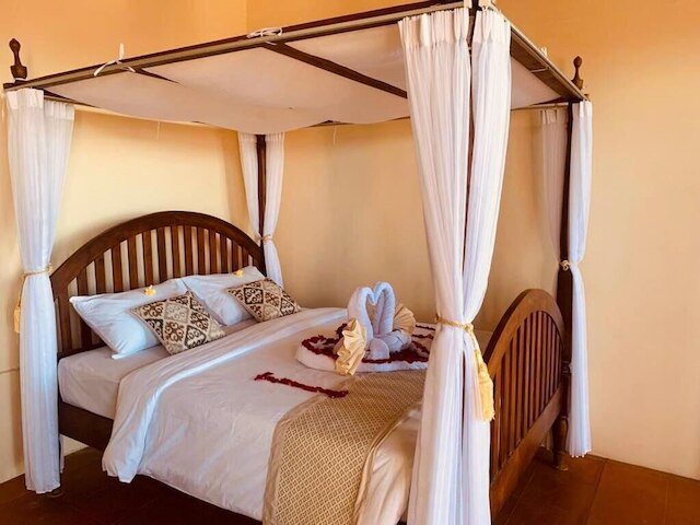 ギリズ ヴィラ ジンバラン