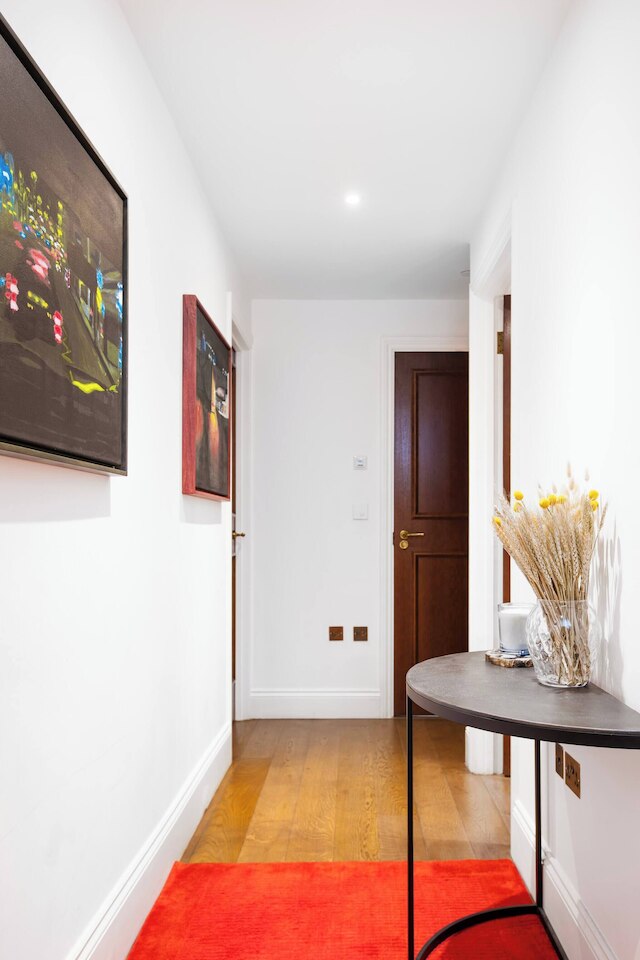 スタイリッシュ エアコン フラット イン ザ ハート オブ コベント ガーデン