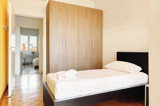 スタイリッシュ 2 ベッドルーム フラット ネクスト トゥ ナヴィリ