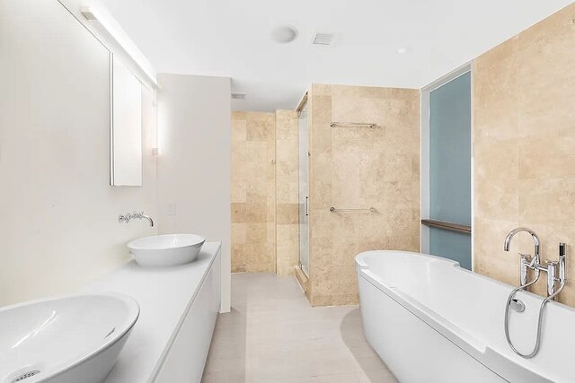 パイオニア II バイ ローブ トラベル デュプレックス ウィズ プライベート パティオ