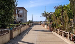 ビーチサイド アパートメント ウィズ ランドリー ステップス トゥ ザ ショア