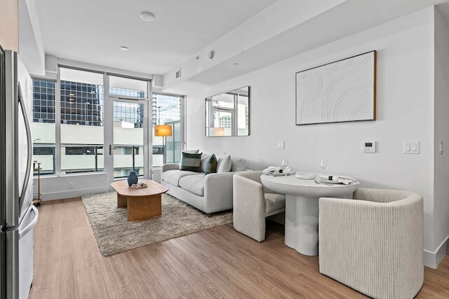 ニュー ダウンタウン ラグジュアリー キング スイート サウナ プール アクセス