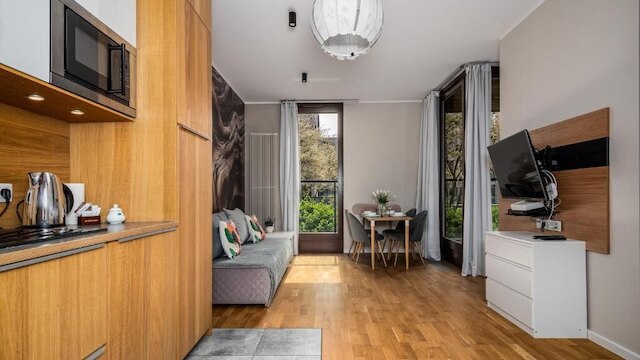 デラックス アパートメント