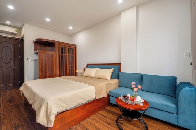 エヴリン インドシン シック イン セントラル ハノイ