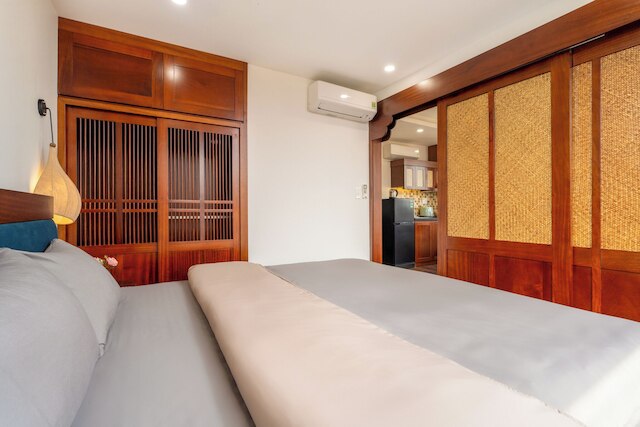 エヴリン インドシン シック イン セントラル ハノイ