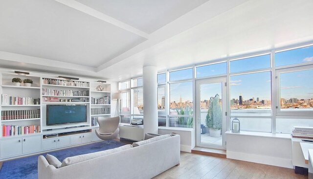 ベイヤードテラス バイ ローブ コンド ウィズ アウトドア スペース