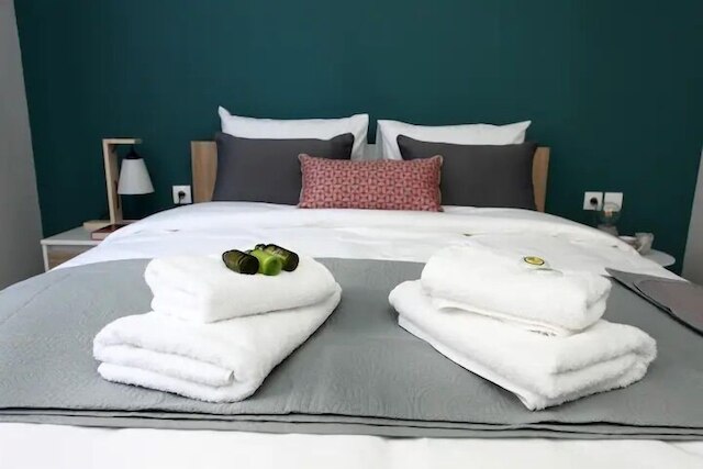 オールド タウン ホール スイーツ アンド アパートメンツ