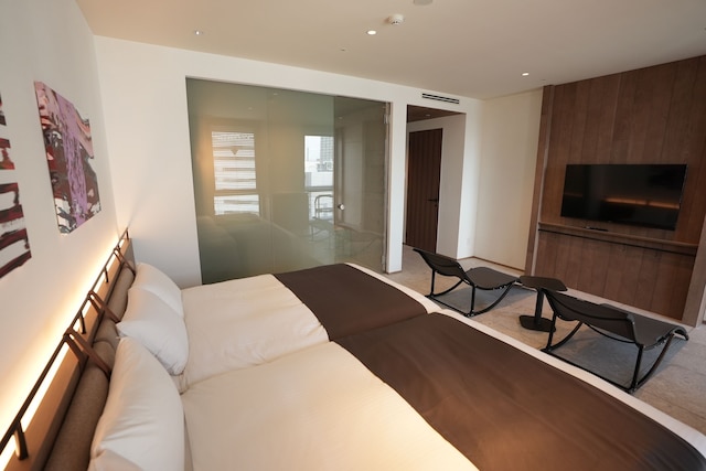 CINQS Hotel (サンクスホテル)