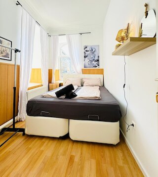 10ベッドルーム アパートメント フォー グループス 8ミン トゥ ラートハウスプラッツ