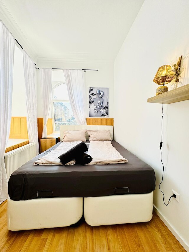 10ベッドルーム アパートメント フォー グループス 8ミン トゥ ラートハウスプラッツ