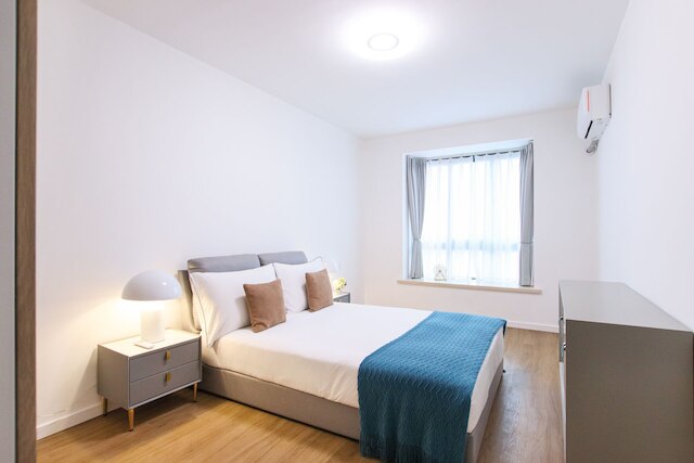 Tyms 3BR 2BA Apt Near Stadium Line 1 4